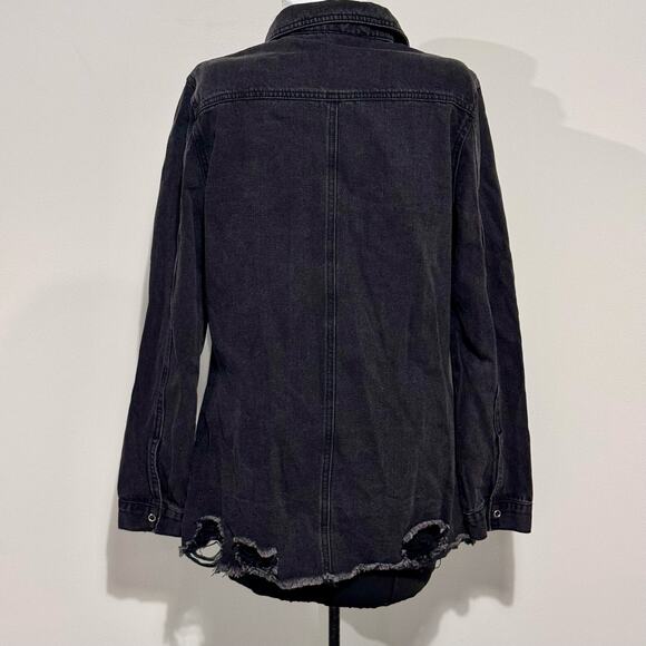 Papaya Branch Distressed Shacket‎ NWT Black size Medium Snap Front - Picture 10 of 16